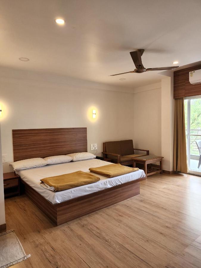Hotel Regal Panhala Residency Extérieur photo