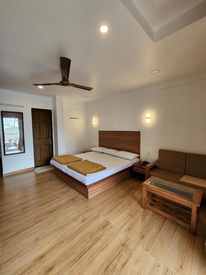 Hotel Regal Panhala Residency Extérieur photo